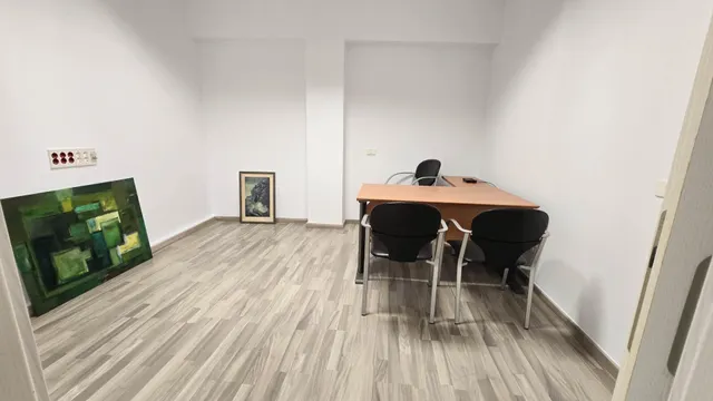 Oficina reformada y amueblada de 128 m2 en el Edificio Peceño, en pleno centro de Santa Cruz de Tenerife — 20
