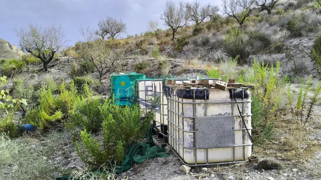 TERRENO RUSTICO CON CASA EN RUINA PARA REFORMAR - foto 4