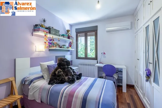 Chalet Exclusivo en Camino Bajo de Huétor — 15