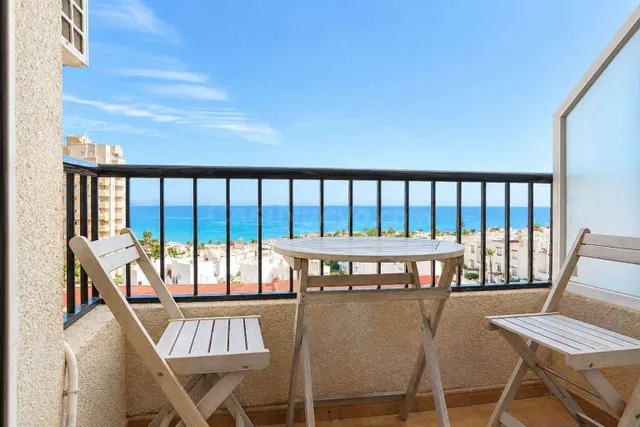 EXCLUSIVO ESTUDIO CON VISTAS FRONTALES AL MAR - foto 4
