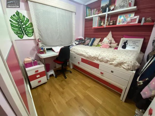 Grupo la Noria VENDE ADOSADO Amueblado y Equipado. Zona Barrio IMAGINALIA — 43