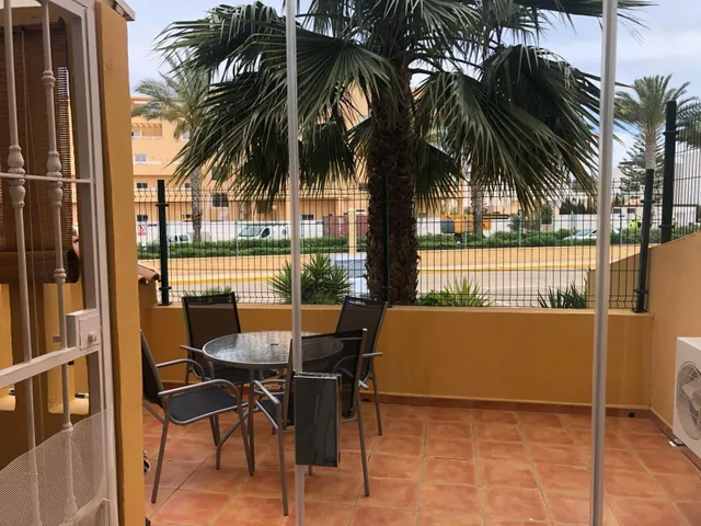 Precioso apartamento en planta baja totalmente reformado — 35
