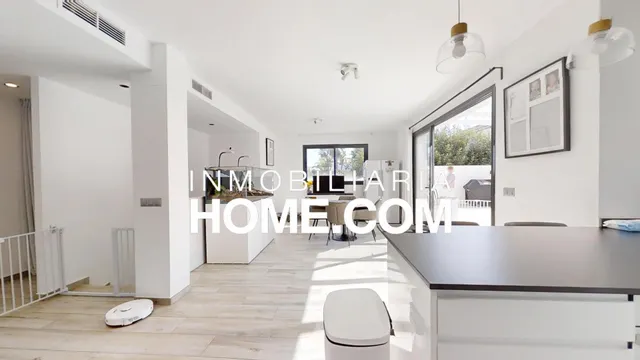 Chalet independiente de diseño moderno con 5 dormitorios, piscina, gran parcela y vistas despejadas en Pinos de Alhaurín — 31