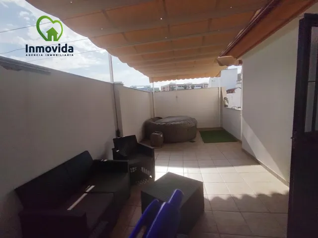 Casa Reformada con Espacios Exteriores en Córdoba - €380,000 — 48