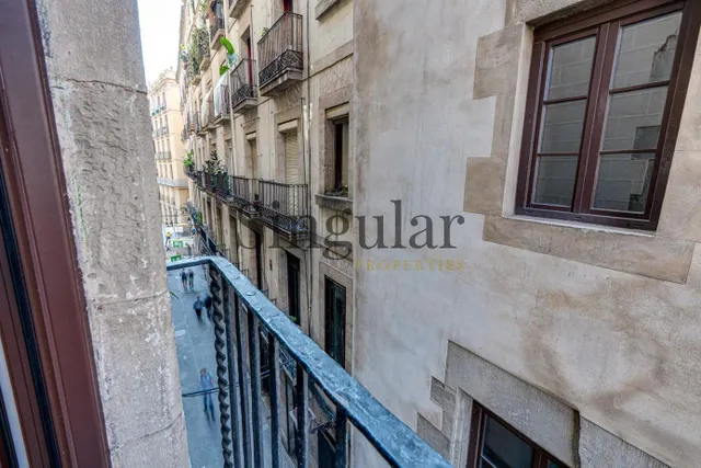 Piso reformado en el corazón del Barrio Gótico de Barcelona — 25