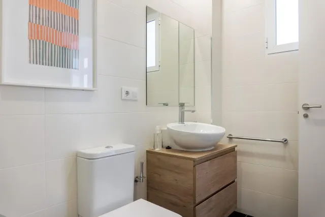 Exclusivo piso de 130 m2 y 4 dormitorios junto al Ayuntamiento de Valencia — 20