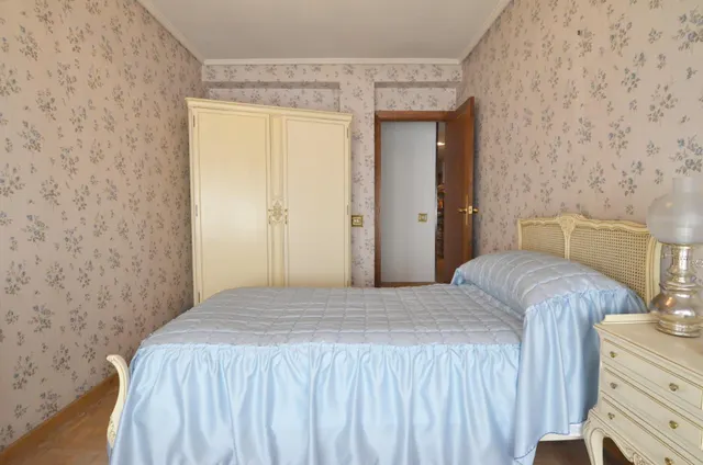 Urbis te ofrece un piso en venta en zona San Juan, Salamanca. — 34