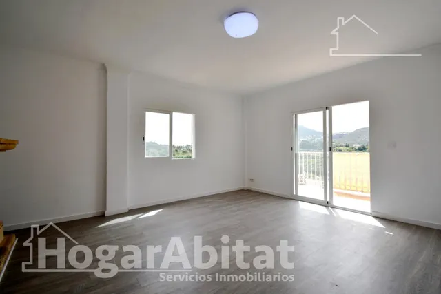 ÁTICO REFORMADO CON TERRAZA Y VISTAS DESPEJADAS AL MONTGÓ — 10