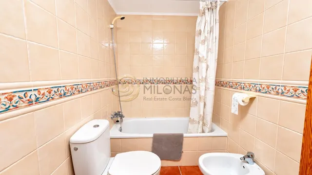 Exclusivo chalet pareado de esquina en la urbanización mira la costa – sierra helada, Benidorm — 13
