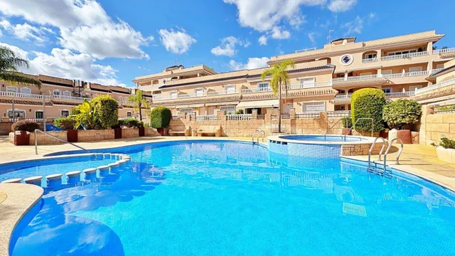 se vende un adosado de 3 dormitorios y 2 baños con parcela 7 - foto 4