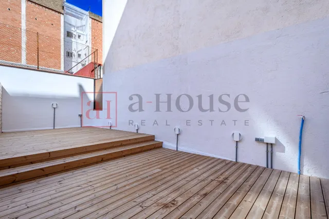 PISO DE OBRA NUEVA CON TERRAZA DE 30M2 LISTO PARA ENTRAR A VIVIR CERCA DE LA SAGRADA FAMILIA — 29