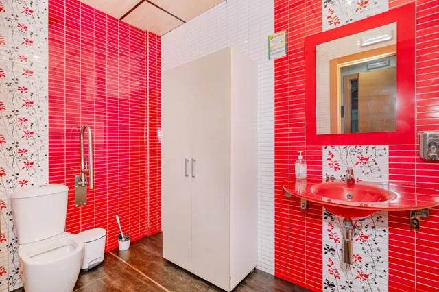 ÁTICO DUPLEX CON NEGOCIO EN PLENO RENDIMIENTO — 9