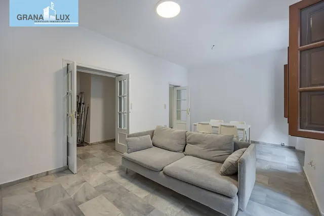 PISO JUNTO A RECOGIDAS — 3