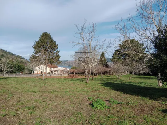 FINCA EDIFICABLE CAMPOLONGO-PONTEDEUME