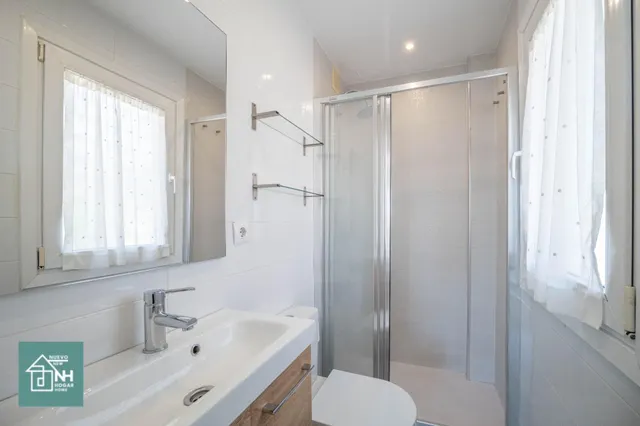 Elegante vivienda con piscina, chimenea y  jardín privado en Cortijo del Aire — 35