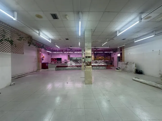Se vende local comercial con sotano preparado para supermercado en buena zona de Aspe — 14
