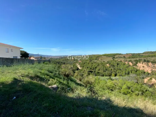 Parcela residencial de 2.000 m2 en Castellbisbal — 9