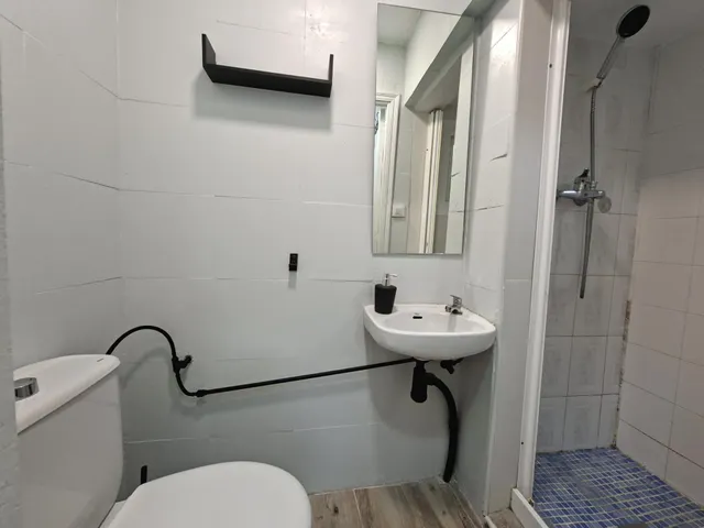 Estupendo loft en alquiler en el casco antiguo de Petrer, ideal para una sola persona. — 12