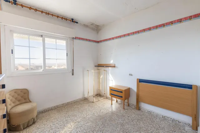 Edificio con gran potencial de inversión en La Zubia — 47