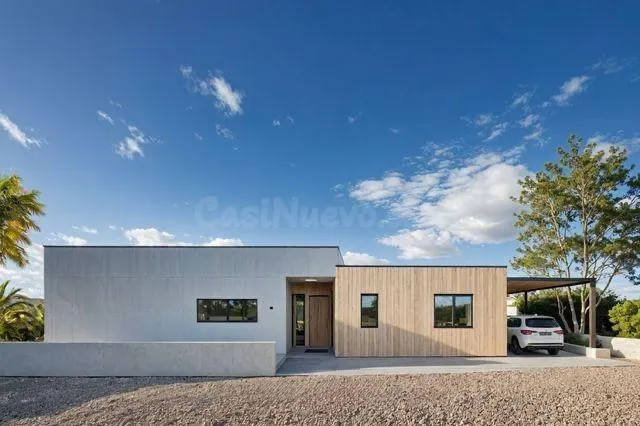 Chalet de obra nueva en Vilanova de Escornalbou con amplio j - foto 2