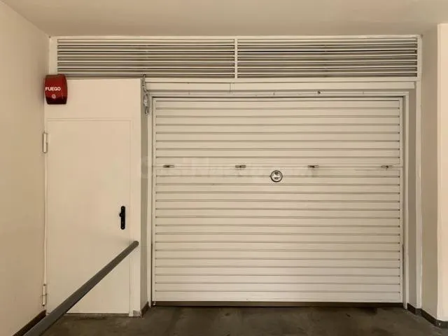 PLAZAS DE PARKING EN CALLE FRANCESC OLLER TERRASSA — 3