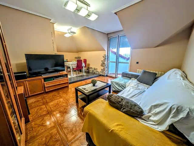 AMPLISIMA VIVIENDA DE 2 habitaciones, CERCA DE LA PLAYA DE R - foto 2