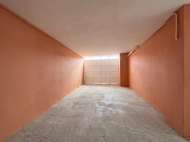 Nave industrial muy amplia de dos plantas y con múltiples posibilidades — 24