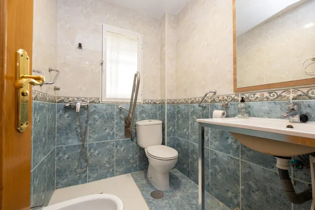 Piso de 3 dormitorios en Camino de Ronda — 7