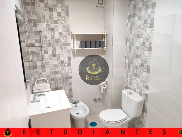 ESt / Piso de CINCO DORMITORIOS en zona Ronda-P. A. de Alarc - foto 5