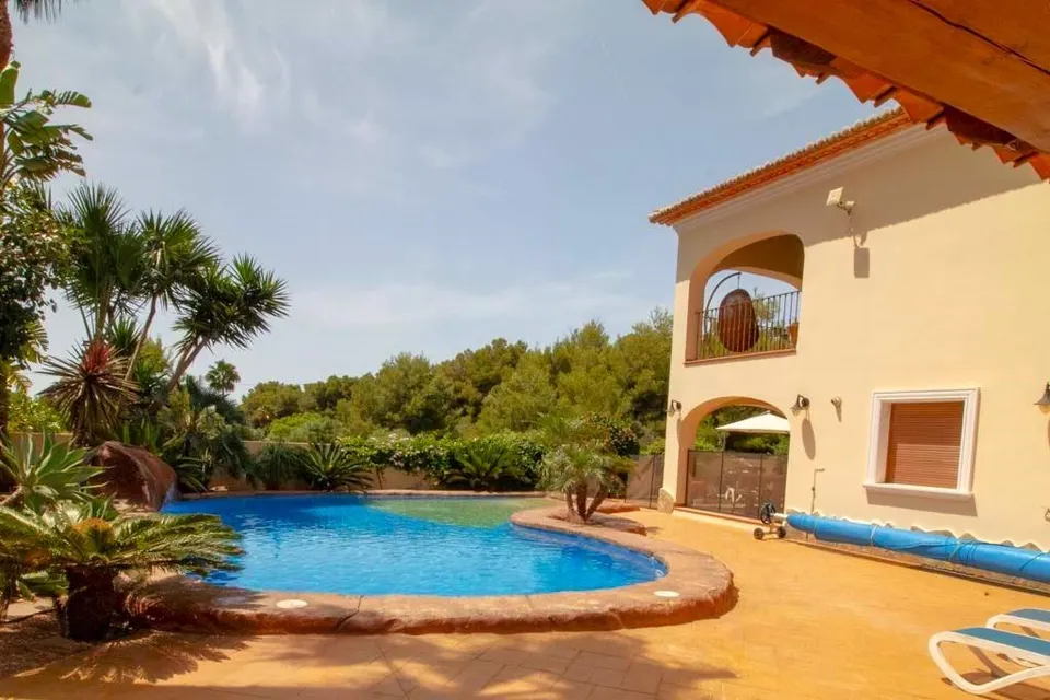 ▷Villa con Piscina en Moraira El Portet, Costa Blanca.