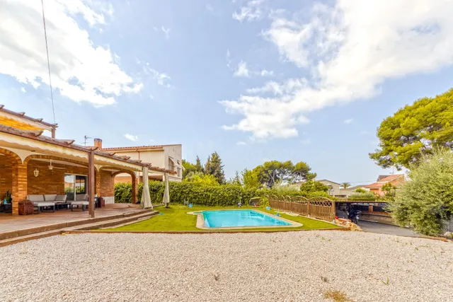Casa exclusiva y sostenible en Bosques de Tarragona — 2