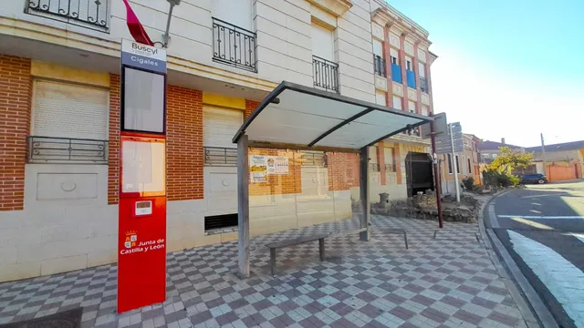 PISO EN VENTA DE TRES habitaciones EN CIGALES — 42