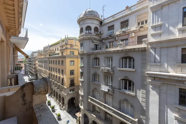 EXCLUSIVA VIVIENDA SEÑORIAL EN ANGEL GANIVET, EN PLENO CORAZON DE GRANADA — 49