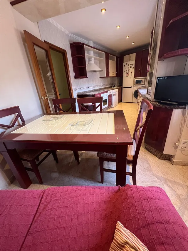 Sevilla Este. Excelente vivienda amueblada de 3 habitaciones - foto 4