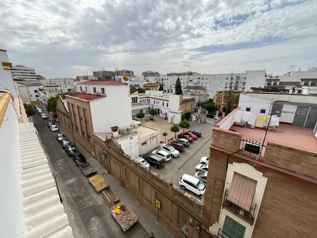 SE VENDE PISO EN EL CORAZÓN DEL PORVENIR — 49