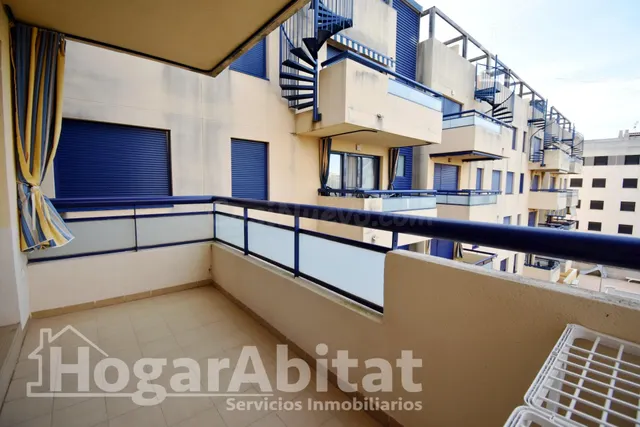 Playa a escasos 100 metros en este luminoso apartamento con terraza y piscina — 3