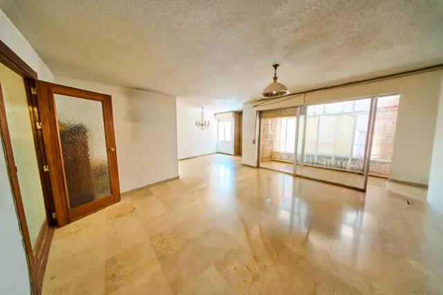 Piso Alminares del Genil, pisazo de 195 m2 con piscina, sauna y gimnasio — 8