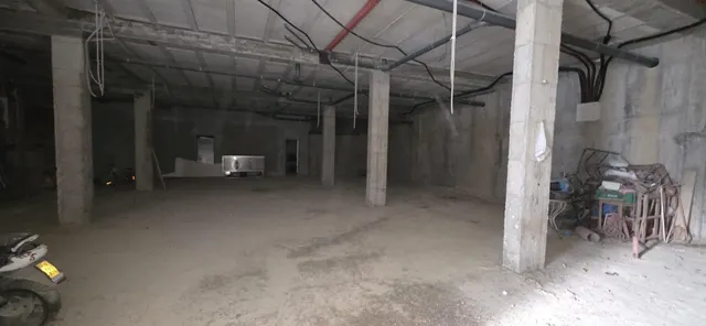 ¡amplio garaje  en venta en Paterna del Campo! — 7