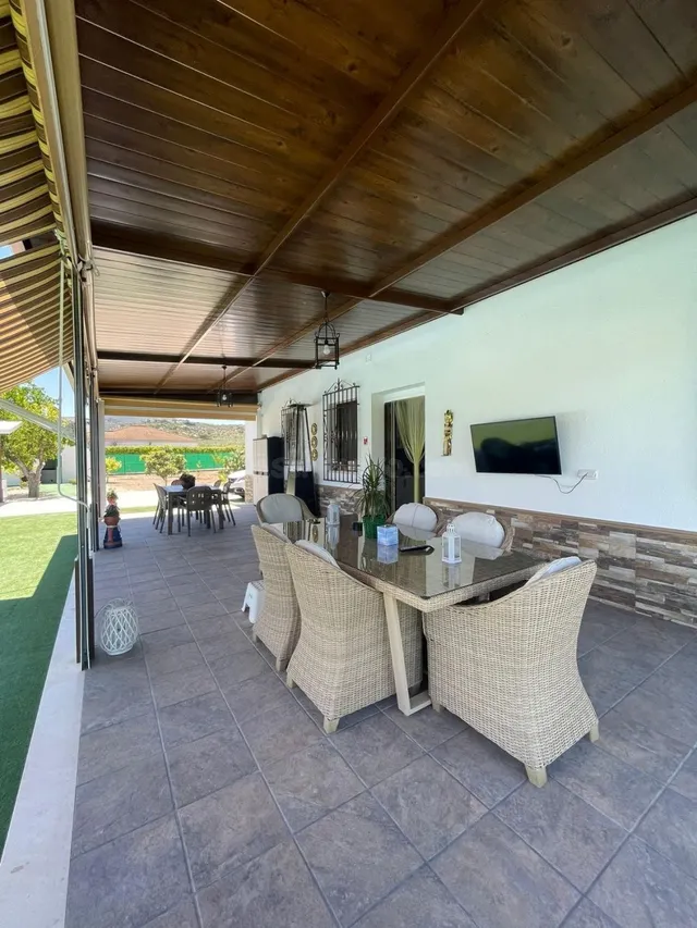Espectacular casa de campo con piscina - foto 4