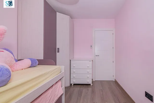 Hijar, Calle Altamira, 3 dormitorios, baño y aseo. — 25
