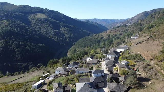 Finca rústica en el corazón de la montaña gallega — 38