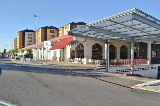 MONCASA VENDE DOS PLAZAS DE GARAJE EN VILLAMURIEL DE CERRATO - foto 3