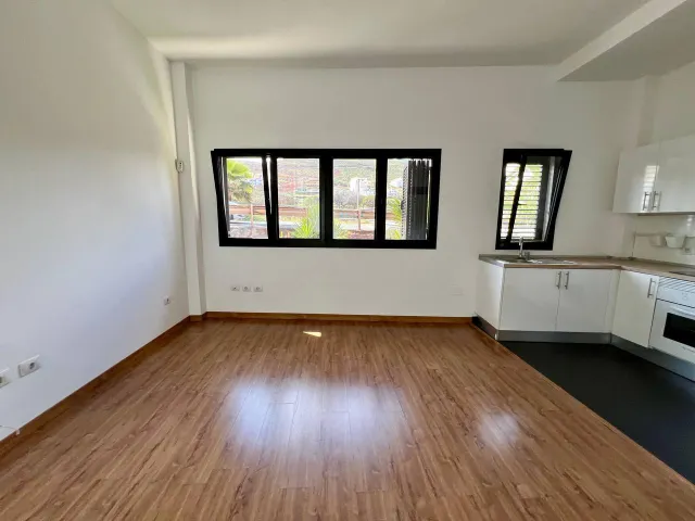 Casa familiar de tres plantas en Costa Ayala – Las Palmas de Gran Canaria — 38