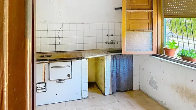 Si quieres vivir en plena naturaleza, esta es tu oportunidaad.Casa pareada para rehabilitar en Malpica , a tan solo 10 minutos del centro de oviedo — 34