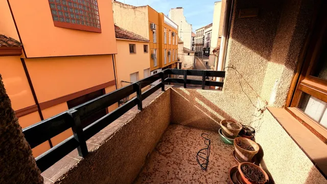 Amplio Piso en el Corazón de Almansa por solo €79,000 — 7