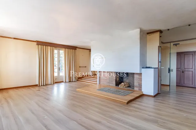 Espectacular casa con con 6.000m2 de parcela e impresionantes vistas al mar — 13