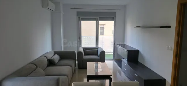 SE VENDE PISO SEMI-NUEVO DE 4 DORM ZONA ALTABIX-UNIVERSIDAD — 2