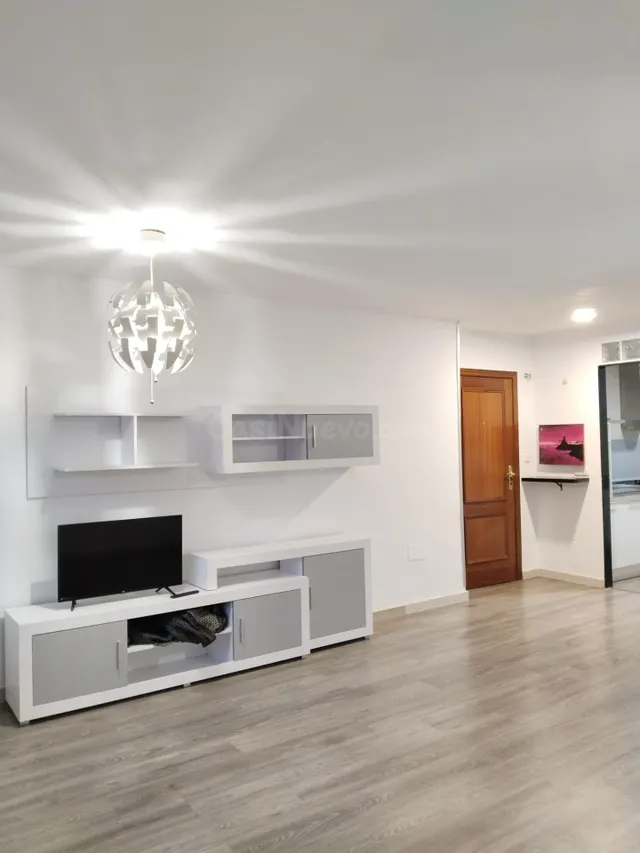 EN ACHIDONA PISO CON GARAJE Y TRASTERO SALE A LA VENTA