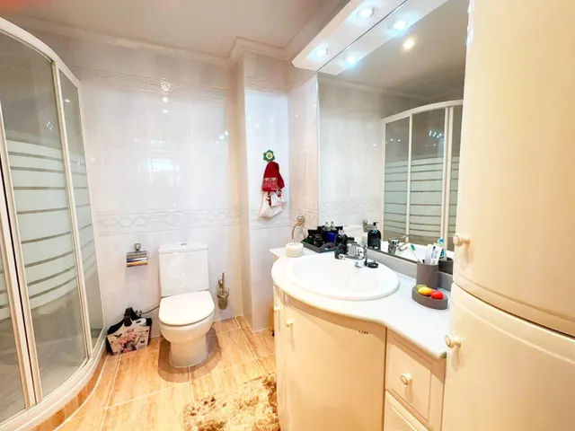 Urbis te ofrece un chalet en venta en la zona de Los Almendros, Villamayor, Salamanca. — 36