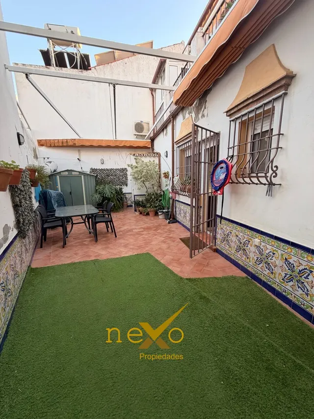 CASA DOS PLANTAS. ZONA NECRÓPOLIS — 18